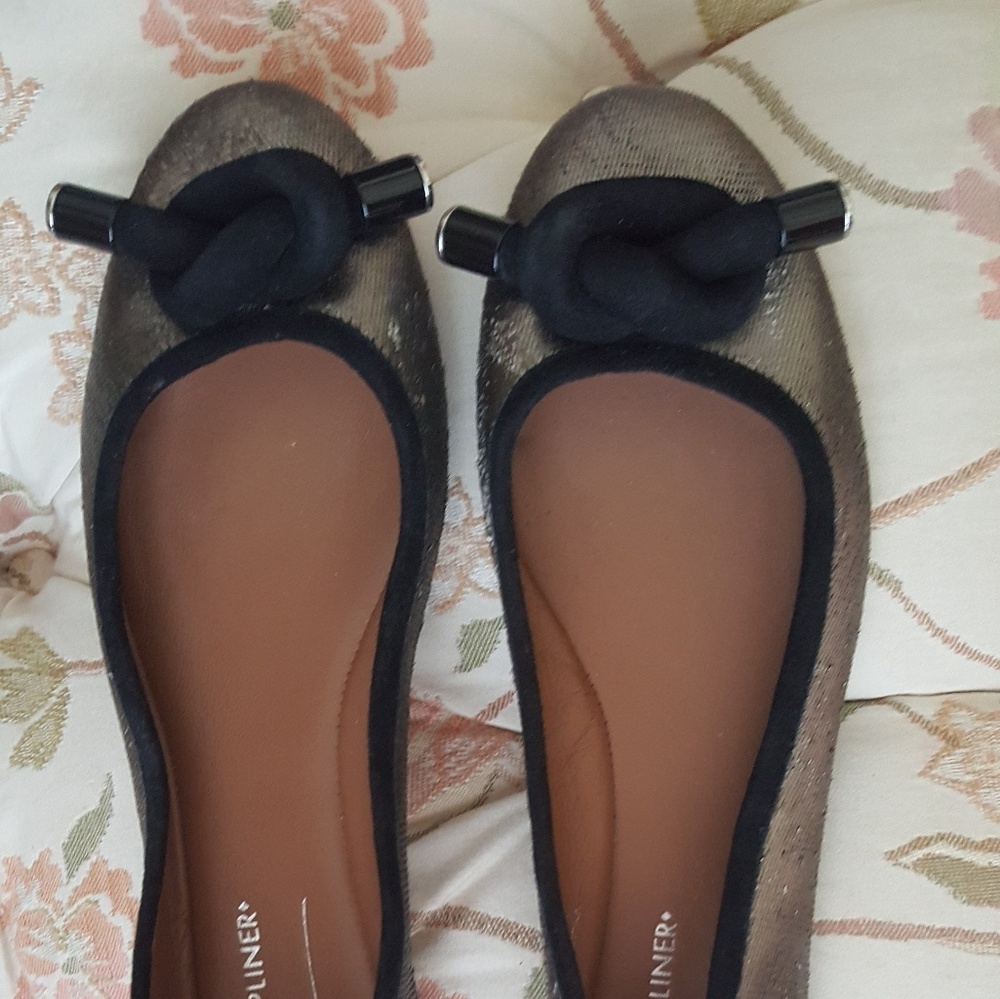 Donald J Pliner metallic ballet 9 1/2 narrow